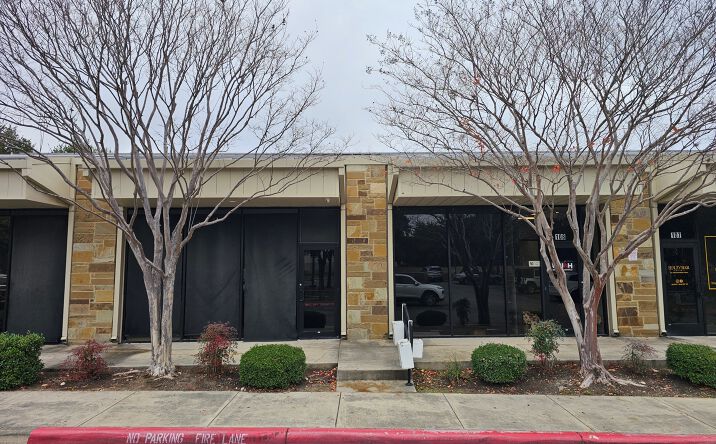 Pictures of Office, Retail property located at 12227 Huebner Rd, San Antonio, TX 78230 for lease - image #1
