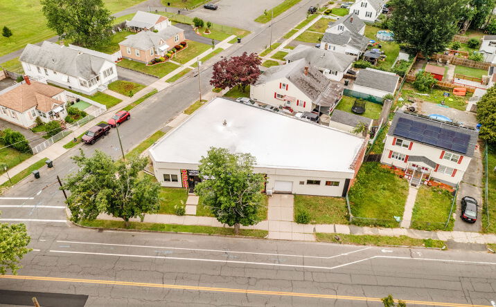Pictures of Retail property located at 218-226 St James Blvd, Springfield, MA 01104 for lease - image #1