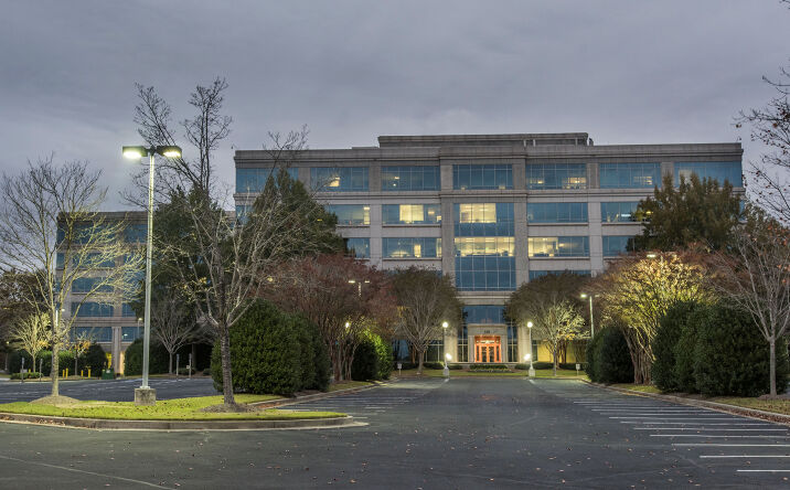 Pictures of Office property located at 100 North Point Center E, Alpharetta, GA 30022 for lease - image #1