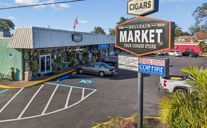 Pictures of Retail property located at 510 Indian Rocks Rd N, Belleair Bluffs, FL 33770 for lease - image #1