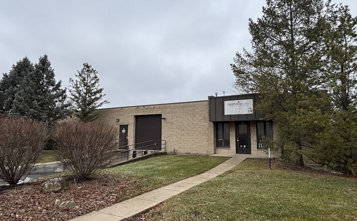 Pictures of Industrial property located at 22290 N Hillview Drive 4A, Lake Barrington, IL 60010 for lease - image #1