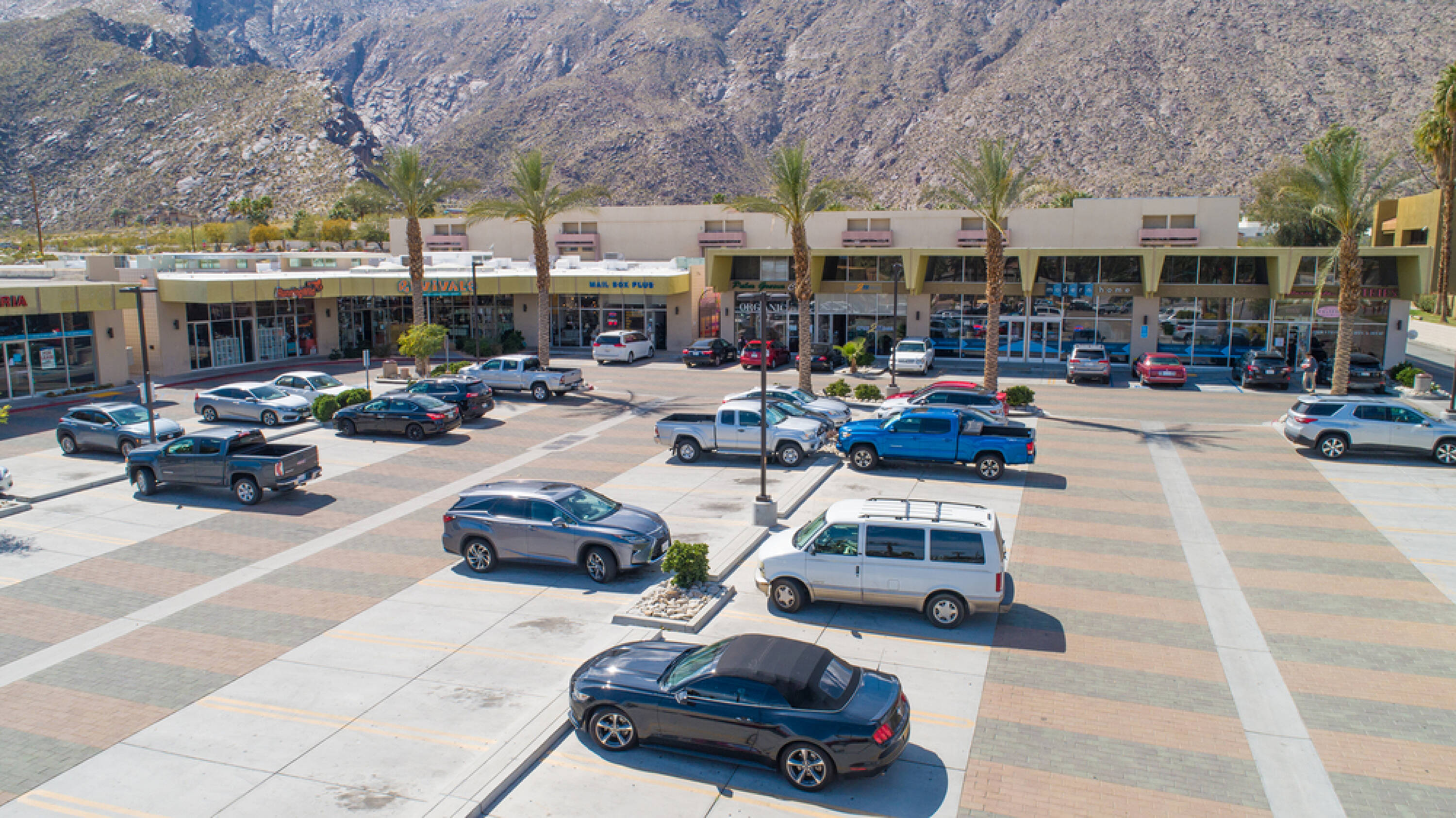 611633 S Palm Canyon Dr, Palm Springs, CA 92264 Retail Space for