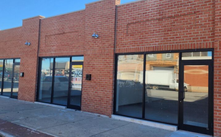 Pictures of Retail, Office, Restaurant property located at 811 W Chicago Avenue, East Chicago, IN 46312 for lease - image #1