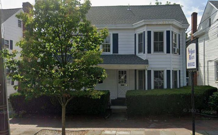 Pictures of Office property located at 37 N Main Street, Cranbury, NJ 08512 for lease - image #1