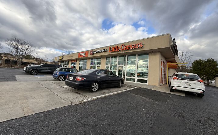 Pictures of Retail property located at 603 South Marietta Pkwy SE, Marietta, GA 30060 for lease - image #1