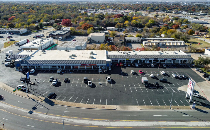 Pictures of Retail property located at 5018-5048 Trail Lake Dr, Fort Worth, TX  76133, Fort Worth, TX 76133 for lease - image #1