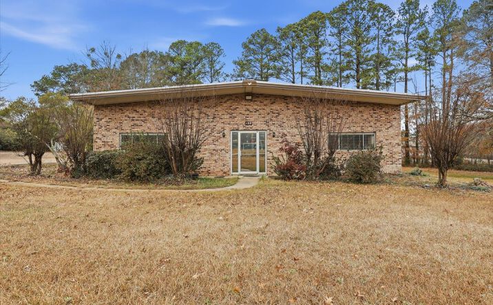 Pictures of Office property located at 198 Cleary Rd, Richland, MS 39218 for lease - image #1