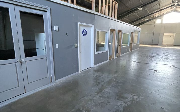 Pictures of Industrial property located at 855 29th St, Oakland, CA 94608 for lease - image #1