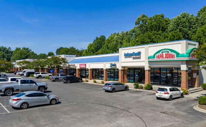 Pictures of Retail property located at 2785 Charlotte Hwy, Mooresville, NC 28117 for lease - image #1