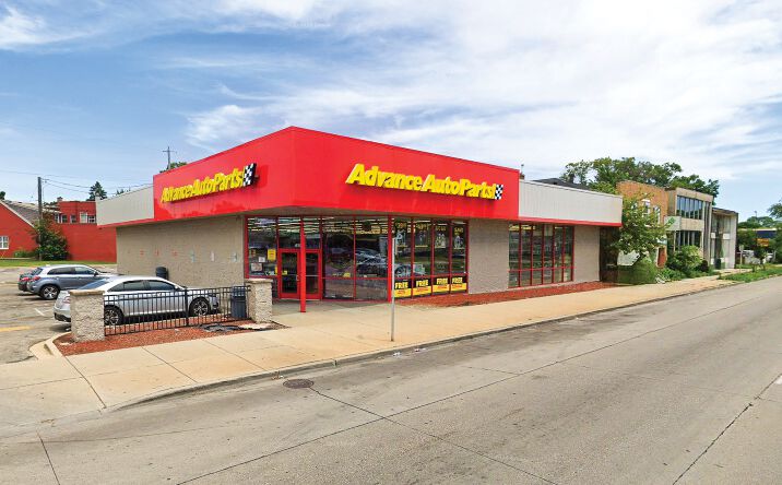 Pictures of Retail property located at 4934 W Fond du Lac Ave, Milwaukee, WI 53216 for lease - image #1