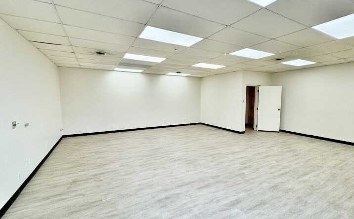 Pictures of Retail, Office property located at 1251 Lexington Ave, Mansfield, OH 44907 for lease - image #1