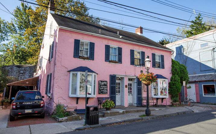Pictures of Retail property located at 11 W Mechanic St, New Hope, PA 18938 for lease - image #1