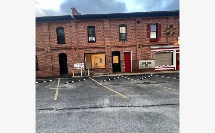 Pictures of Retail, Office property located at 3397 N George St, Emigsville, PA 17318 for lease - image #1