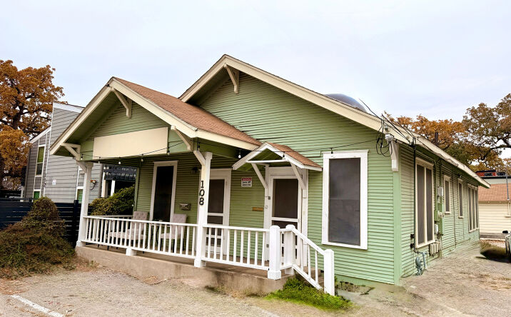 Pictures of Office property located at 108 W 38th St, Austin, TX 78705 for lease - image #1