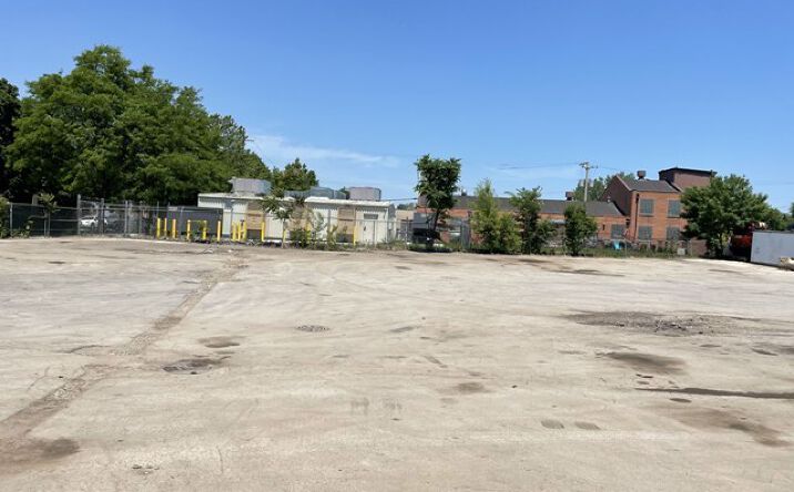 Pictures of Industrial property located at 5401 N Wolcott Avenue Yard, Chicago, IL 60640 for lease - image #1