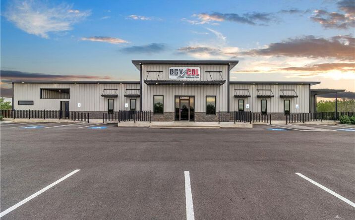 Pictures of Office property located at 6900 Democracy Drive, Edinburg, TX 78541 for lease - image #1