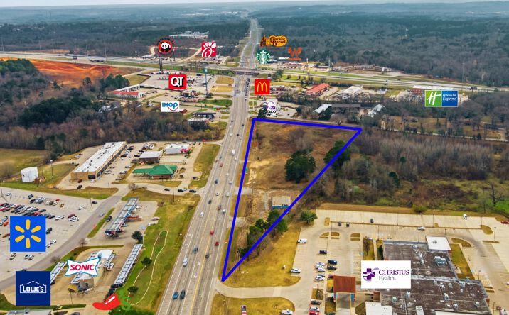 Pictures of Land property located at 3207 S Main St, Lindale, TX 75771 for lease - image #1