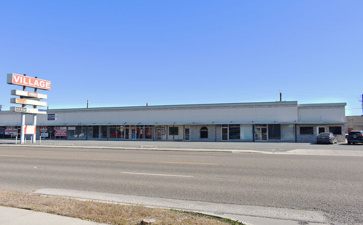 Pictures of Retail property located at 926 S 14th St, Kingsville, TX 78363 for lease - image #1