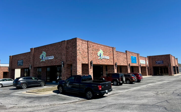 Pictures of Office, Retail property located at 5512 N Farmer Branch Rd, Ozark, MO 65721 for lease - image #1