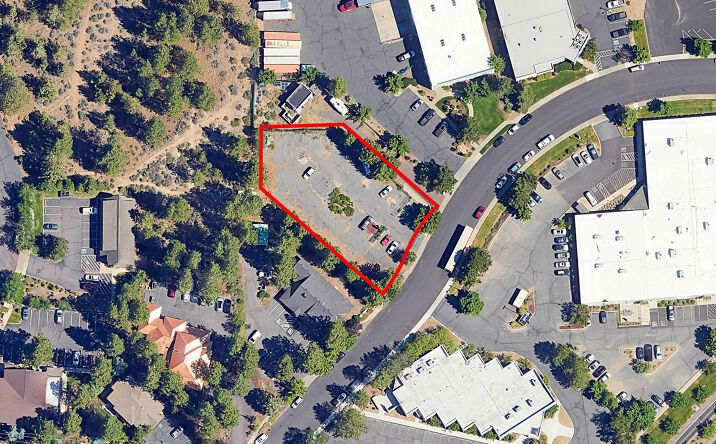 Pictures of Land property located at 1010 SW Emkay Dr, Bend, OR 97703 for lease - image #1