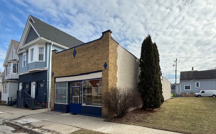 Pictures of Retail, Office, Industrial property located at 6127 W Mitchell St, West Allis, WI 53214 for lease - image #1