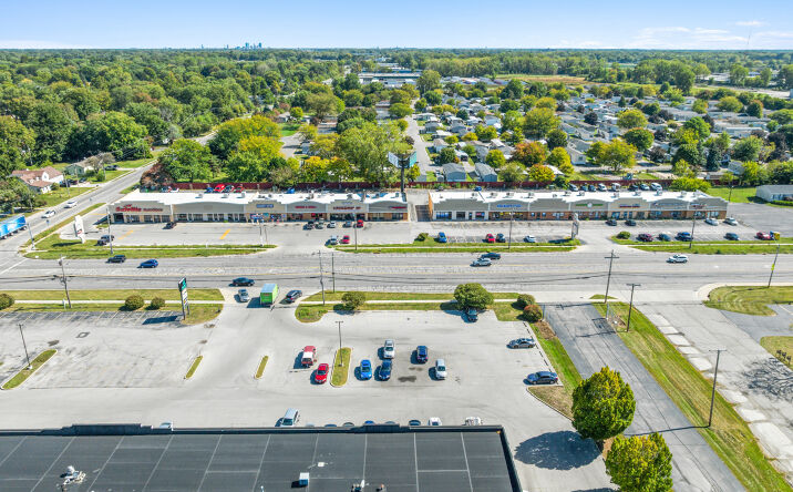 Pictures of Retail, Office property located at 509 S Reynolds Rd, Toledo, OH 43615 for lease - image #1