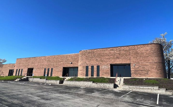Pictures of Industrial property located at 2337 Weldon Pkwy, Maryland Heights, MO 63043 for lease - image #1