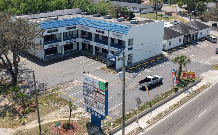 Pictures of Retail, Office, Restaurant property located at 4809 E Busch Blvd, Tampa, FL 33617 for lease - image #1