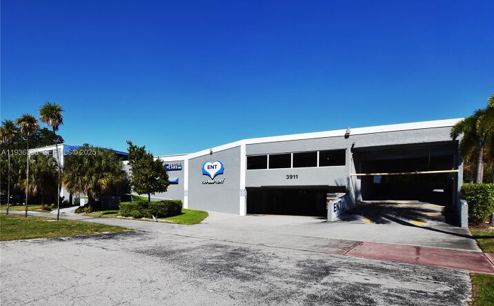 Pictures of Office property located at 104, Hollywood, FL 33021 for lease - image #1