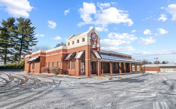 Pictures of Restaurant property located at 4016 Dixie Hwy, Erlanger, KY 41018 for lease - image #1