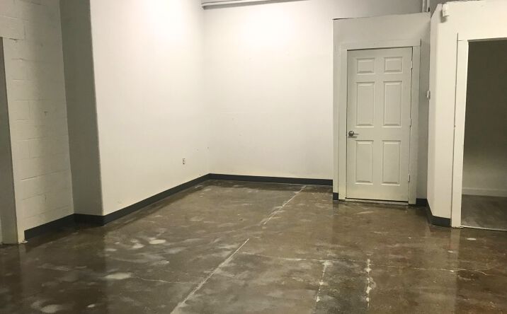 Pictures of Industrial property located at 1214 N Mead St, Wichita, KS 67214 for lease - image #1