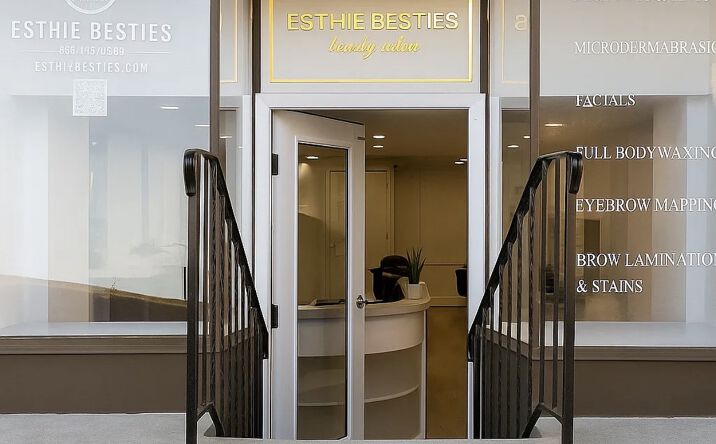 Pictures of Retail property located at 2526 S Broad St, Philadelphia, PA 19145 for lease - image #1