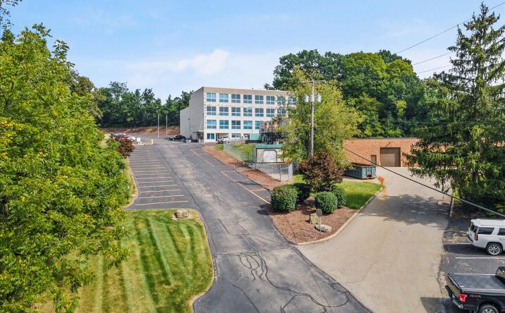 Pictures of Office property located at 200 James Pl, Monroeville, PA 15146 for lease - image #1