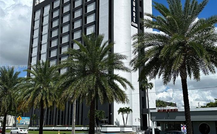 Pictures of Retail, Office, Special Purpose property located at 633 Northeast 167th Street, Miami, FL 33162 for lease - image #1