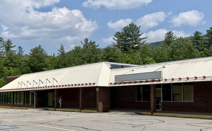 Pictures of Retail, Restaurant property located at 583 Lancaster Rd, Northumberland, NH 03582 for lease - image #1
