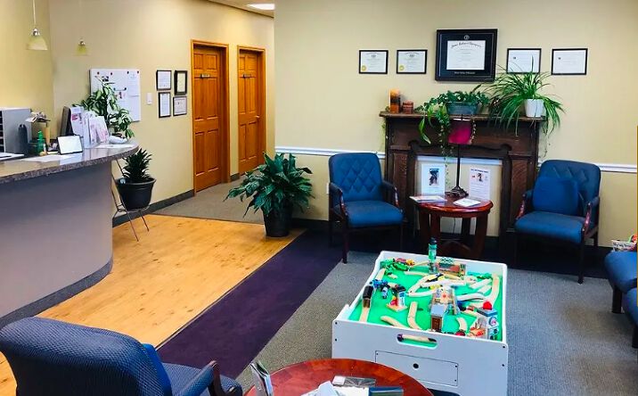 Pictures of Office property located at 305 Camp Hollow Rd, West Mifflin, PA 15122 for lease - image #1