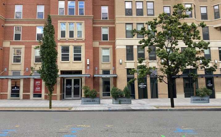 Pictures of Retail, Restaurant property located at 300 Massachusetts Avenue NW, Washington, DC 20001 for lease - image #1