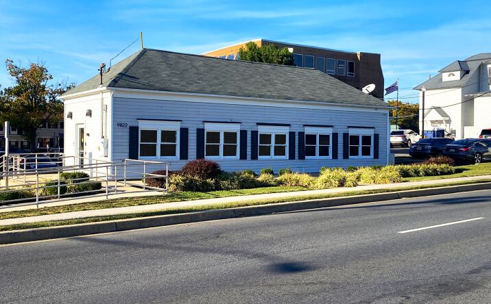 Pictures of Retail property located at 9822 Falls Road, Rockville, MD 20854 for lease - image #1