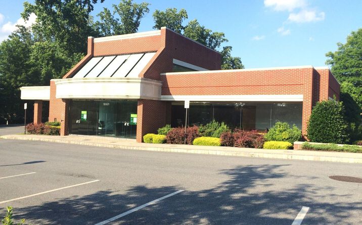 Pictures of Retail property located at 19501 N Frederick Road, Germantown, MD 20876 for lease - image #1