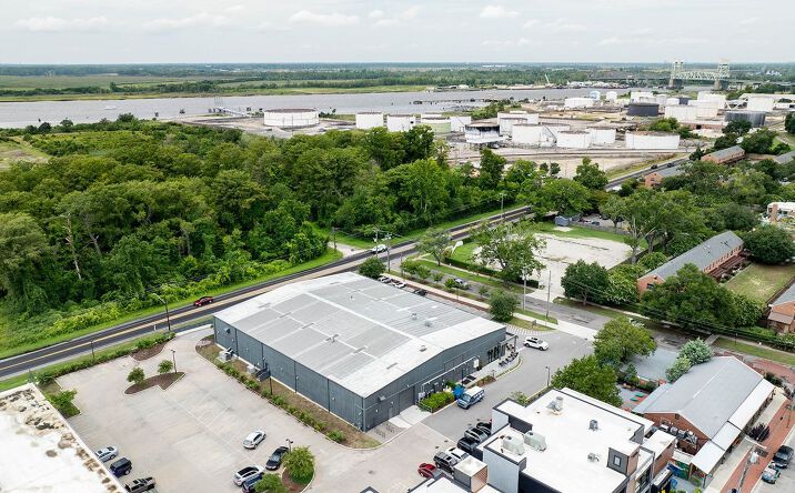 Pictures of Retail, Office property located at 110 Greenfield Street, Unit 100-A, Wilmington, NC 28401 for lease - image #1
