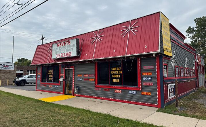 Pictures of Retail, Restaurant property located at 25568 Van Born Rd, Dearborn Heights, MI 48125 for lease - image #1