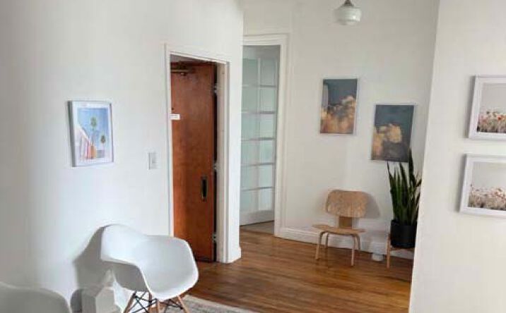 Pictures of Office property located at 5478 Wilshire Blvd, Los Angeles, CA 90036 for lease - image #1