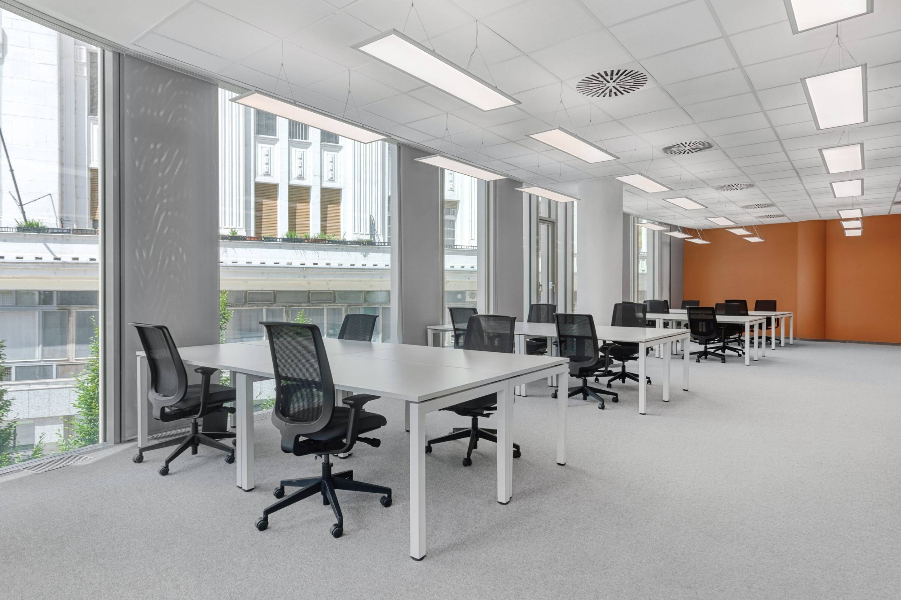3186181