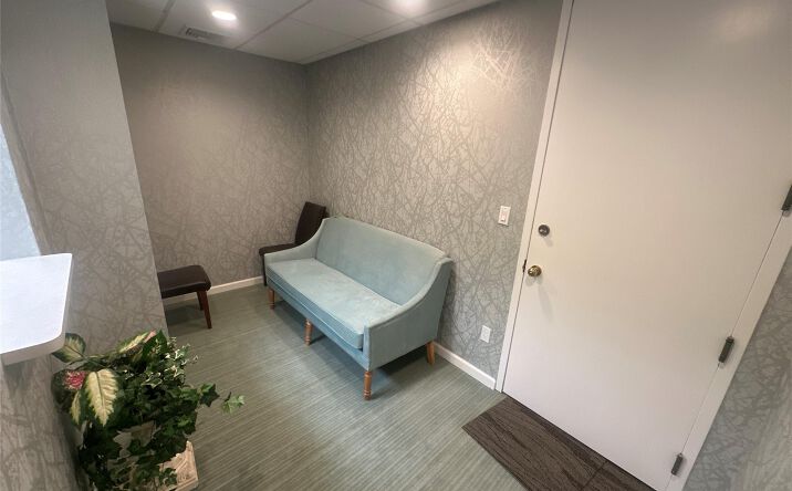 Pictures of Office property located at 135 Rockaway, Hempstead, NY 11559 for lease - image #1
