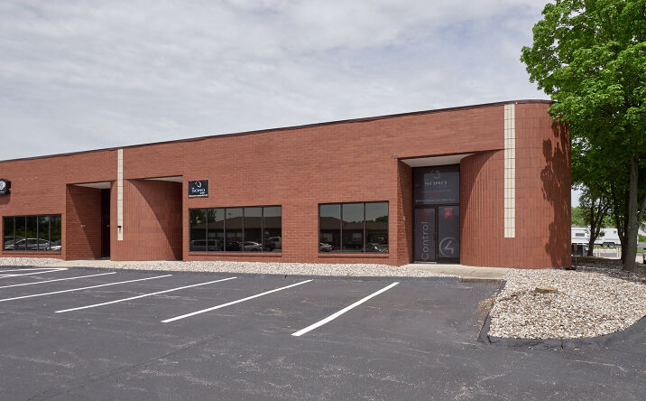 Pictures of Office property located at 3555 Franks Dr, Saint Charles, MO 63301 for lease - image #1