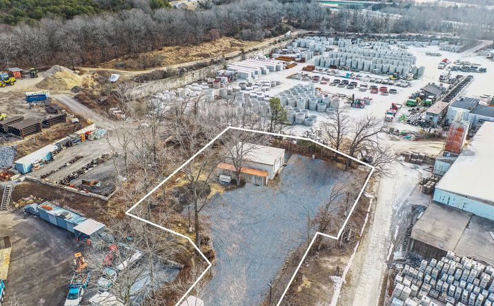 Pictures of Industrial property located at 1807 Middle Road, Riverhead, NY 11933 for lease - image #1