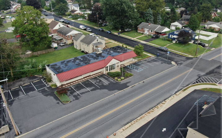 Pictures of Office property located at 35 S Dwight St, West Lawn, PA 19609 for lease - image #1