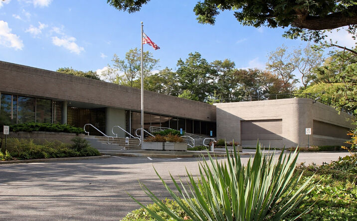 Pictures of Office property located at 3111 New Hyde Park Rd, North New Hyde Park, NY 11042 for lease - image #1
