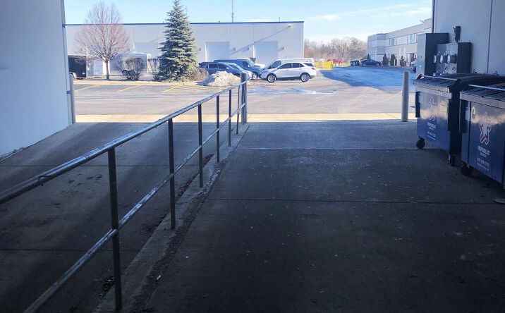 Pictures of Industrial property located at 1585 Beverly Ct, Aurora, IL 60502 for lease - image #1