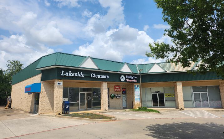 Pictures of Retail, Restaurant, Office property located at 801 E Mid Cities Blvd, Euless, TX 76039 for lease - image #1